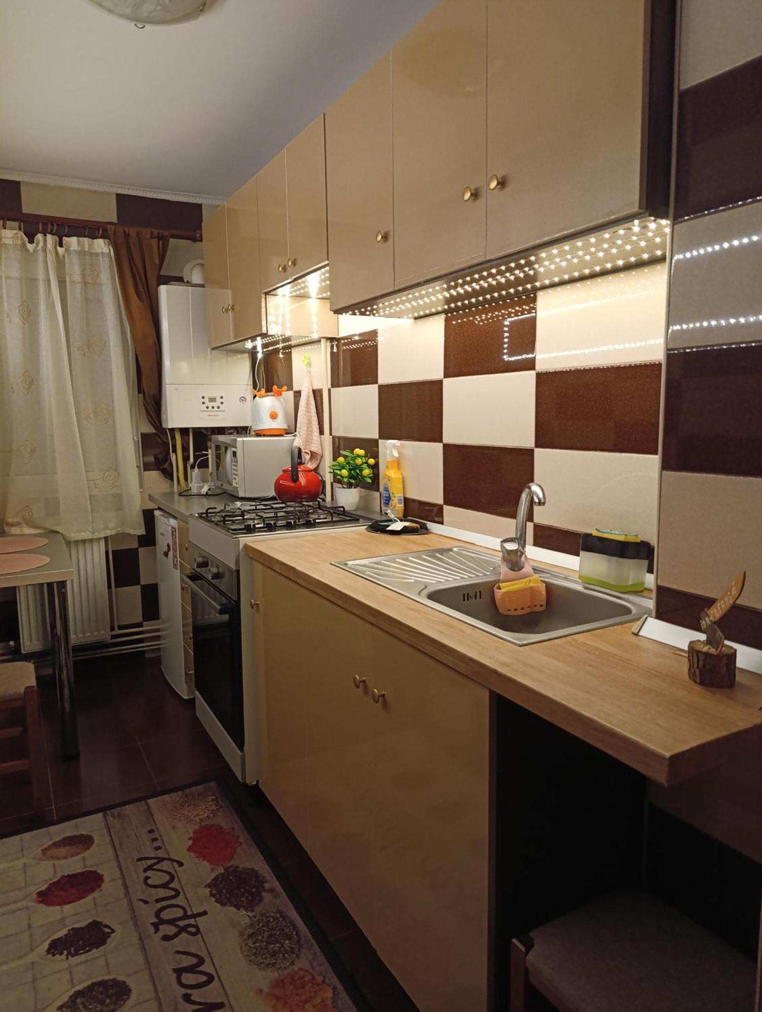 Appartement Garsoniera Rebecca à Tîrgu Ocna Extérieur photo